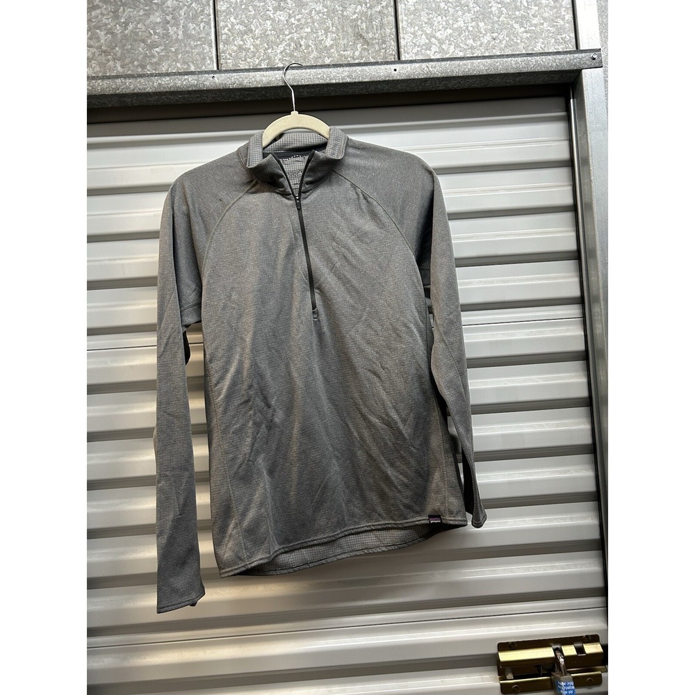 Patagonia Capilene Midweight Baselayer Top Mens Medium Gray Long Sleeve Pullover